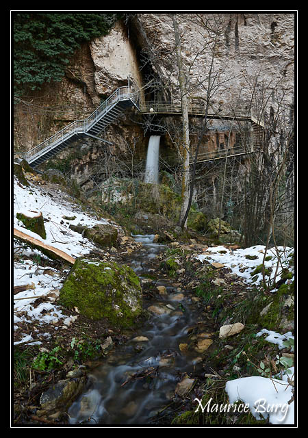 La grotte, Cascade des Tufs