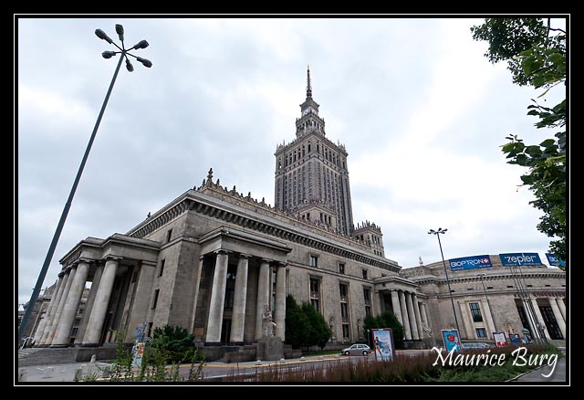 Palais de la culture et des sciences